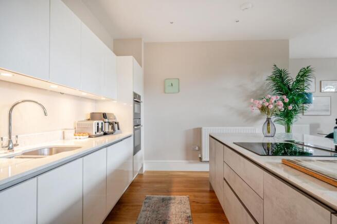 Side kitchen