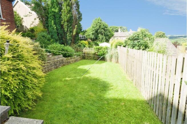 5 bed Detached for sale Image 12