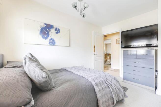 2 bed Flat for sale Image 10