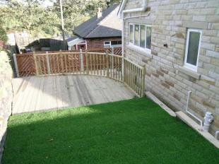 Garden/decking area