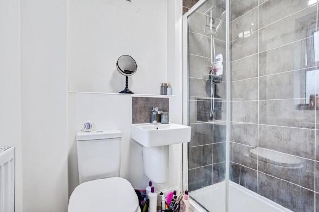 3 bed Semi-Detached for sale Image 12
