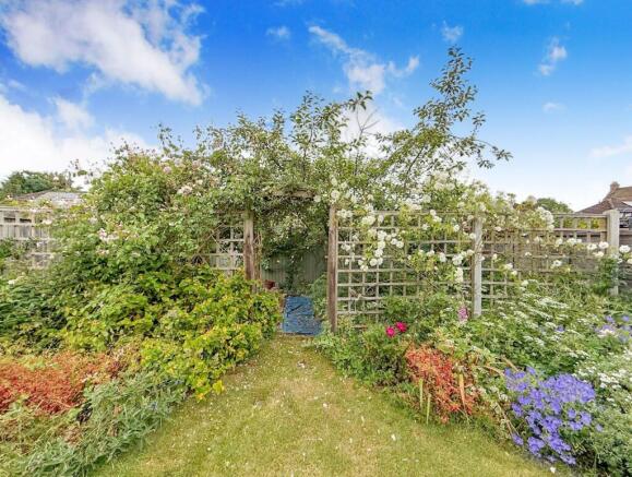 3 bed Semi-Detached for sale Image 11