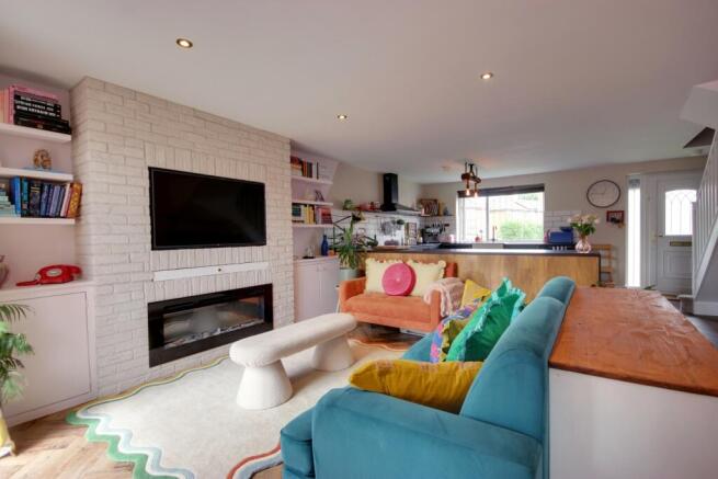 3 bed Detached for sale Image 8