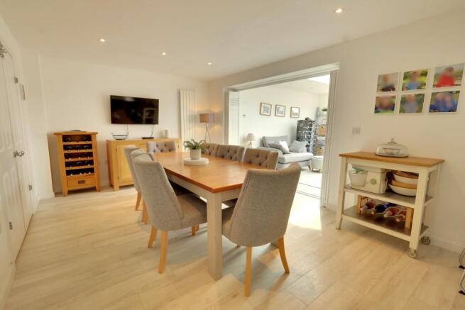 Beckless Avenue, Clanfield photo 4