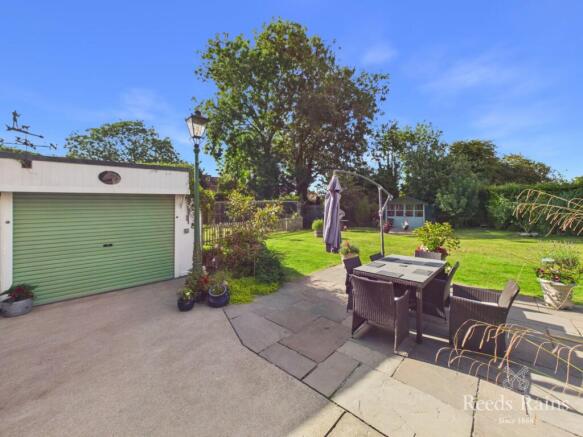 2 bed Semi-Detached for sale Image 12
