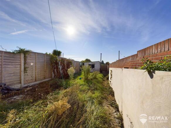 Rear Garden 2.jpg