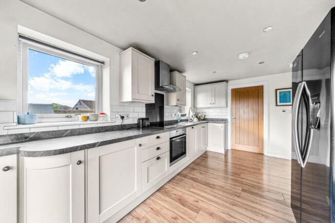 2 bed Detached for sale Image 4