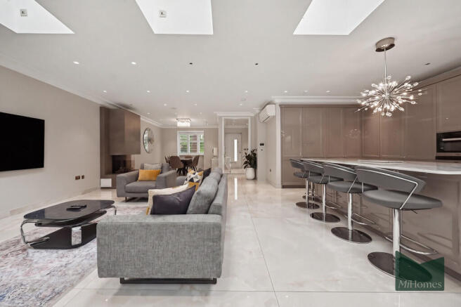 Marwood Drive, Mill Hill, NW7 photo 4