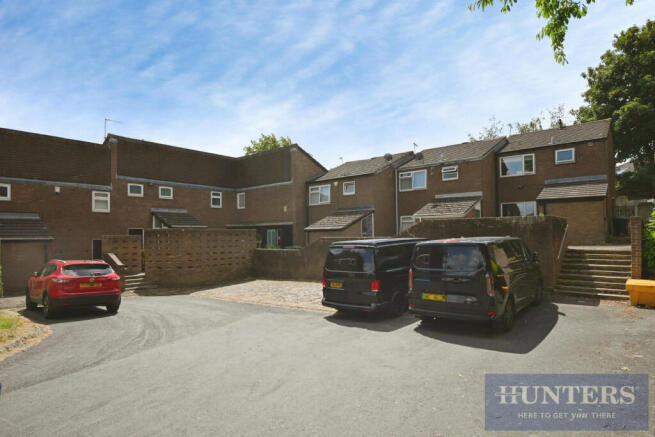 2 bed Terraced to rent Image 10