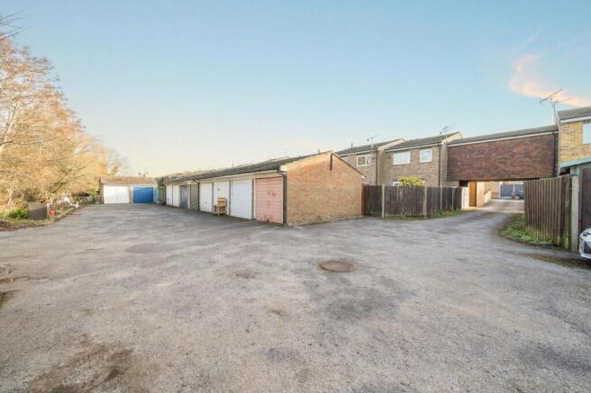 Garage/Parking (2)