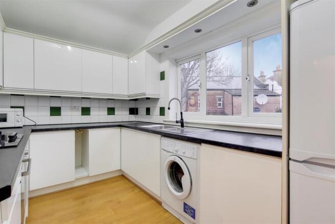 6_Kitchen-0.jpg