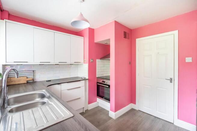 3 bed Semi-Detached for sale Image 7