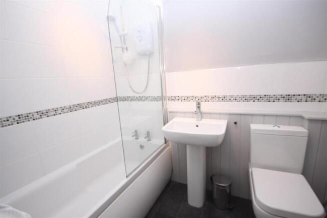 BATHROOM SUITE