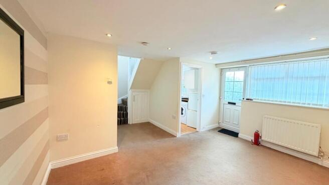 1 bed Semi-Detached for sale Image 2