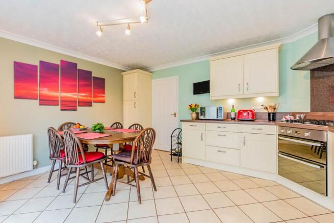 Kitchen/Dining Room