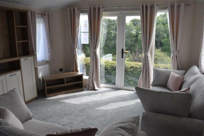 2 bed Park Home for sale Image 6