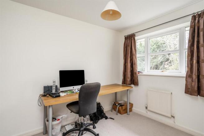 24 Glendon Way_11.jpg