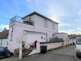 Flat 2, 24 Melbourne House, Market Street, Watchet TA23 0AN