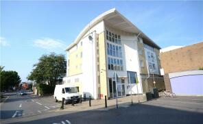 12, Dukes Court, Queensmead, Farnborough GU14 7SU