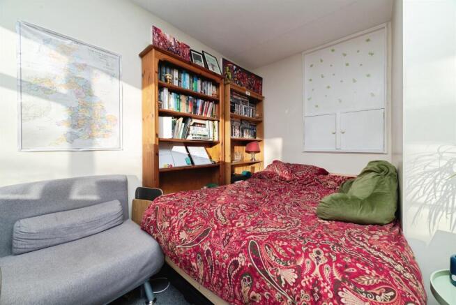 Studio for sale Image 7