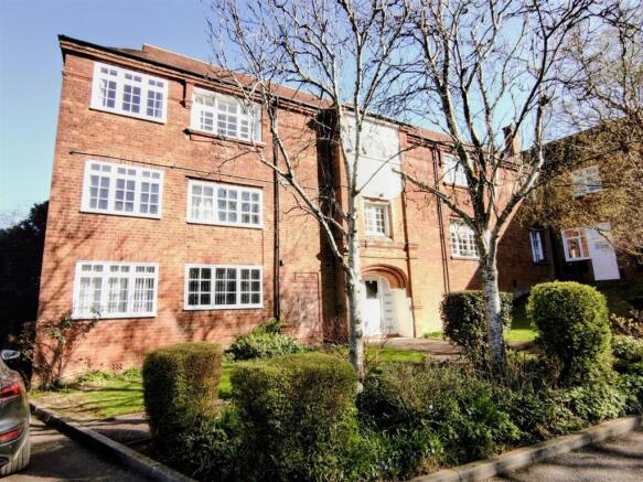 Flat 1 Wardens Lodge