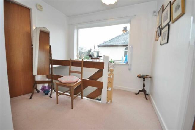 FIRST FLOOR LANDING