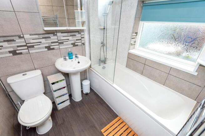 Ground Floor Bathroom: