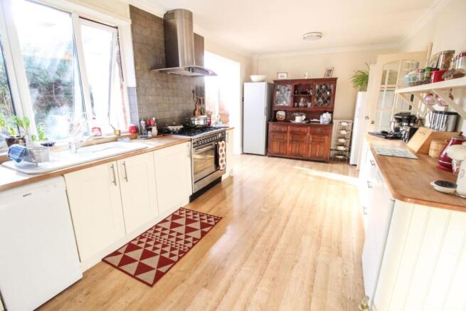 Kitchen/Dining Room
