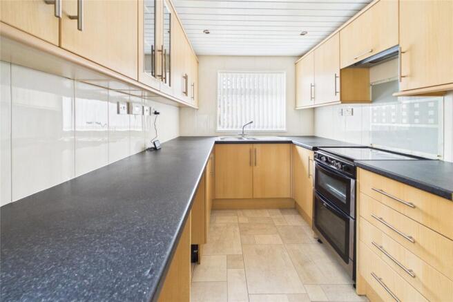 2 bed Bungalow for sale Image 6