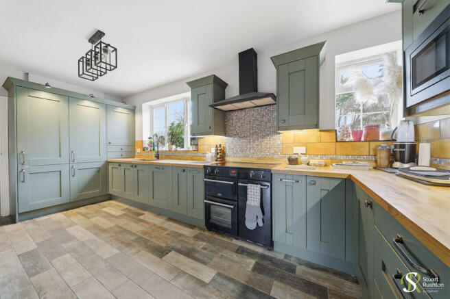 Dutton Lodge Farm...