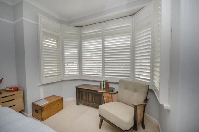 bay window bed 1.jpg
