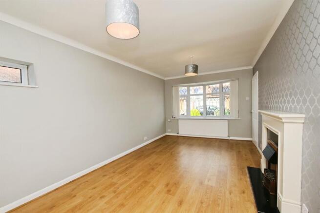 2 bed Detached for sale Image 5