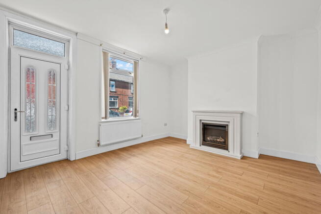 3 bed Terraced for sale Image 4