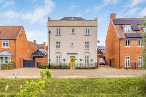 18, Pearmain Parade, Waterlooville PO7 3AJ