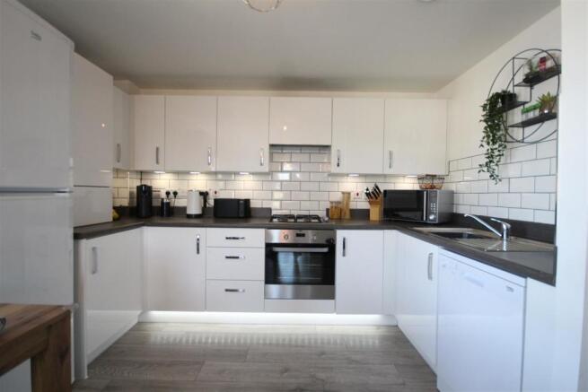 Open Plan - Living Dining kitchen