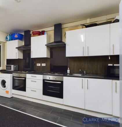 1 bed House Share to rent Image 12