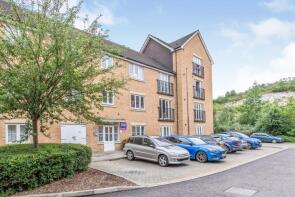 11, Wraysbury House, Whitehead Drive, Strood, Rochester ME2 2FY