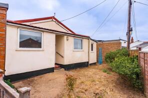 18, Scratby Crescent, Scratby, Great Yarmouth NR29 3QR