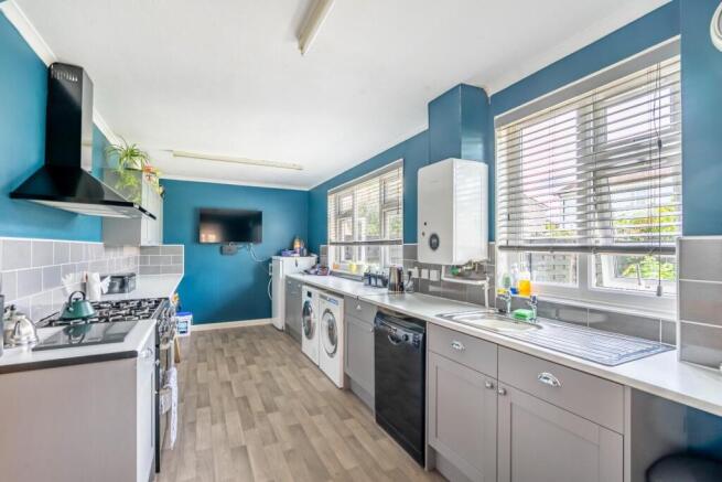3 bed Semi-Detached for sale Image 4
