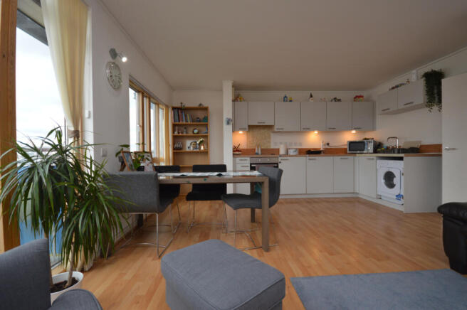 2 Double Bedroom Apartment to Rent