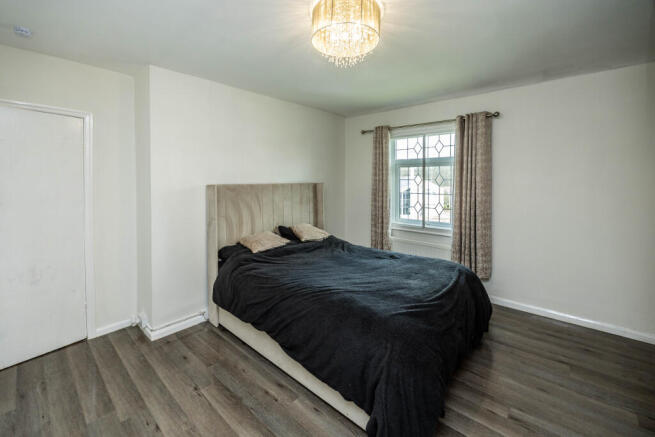 3 bed Terraced for sale Image 8