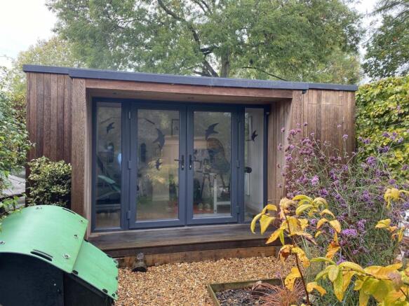 GARDEN STUDIO/ GYM