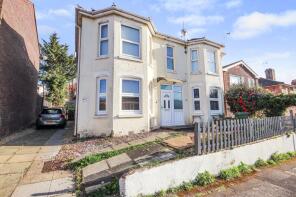 Flat 2, 52, Glen Road, Southampton SO19 9EH