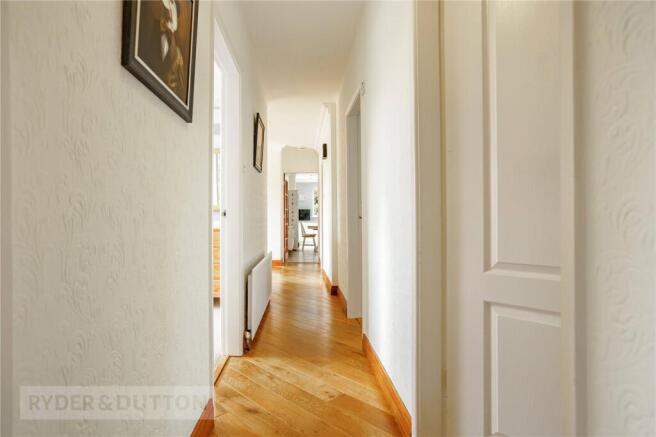 4 bed Detached Bungalow for sale Image 9