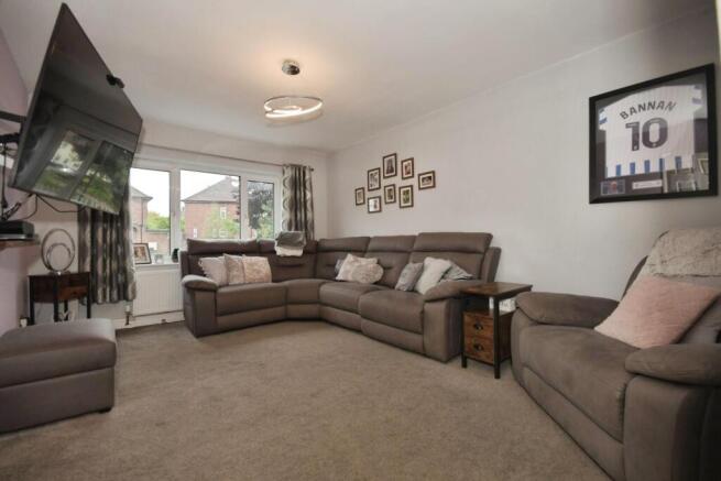Danby Avenue, Old Whittington, Chesterfield, S41 9NJ photo 4