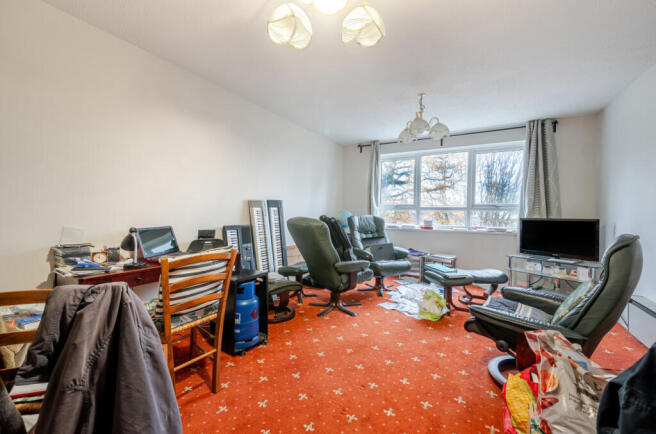 1382232-17-693817...