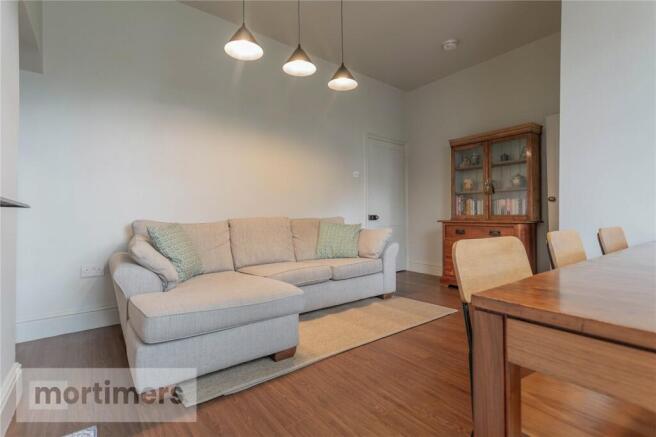 Sitting/Dining Room