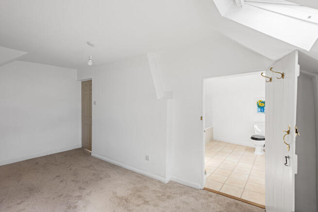 2 bed Flat for sale Image 10