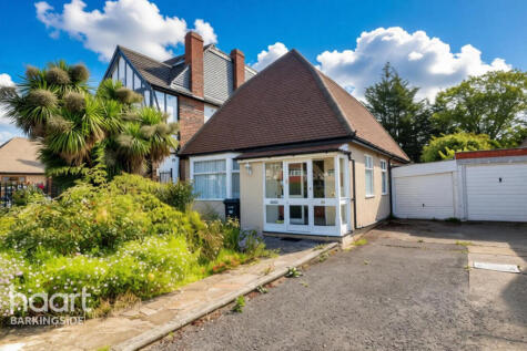 Marlborough Drive, Clayhall
