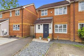 88, Woodfield Way, Theale, Reading RG7 5QR